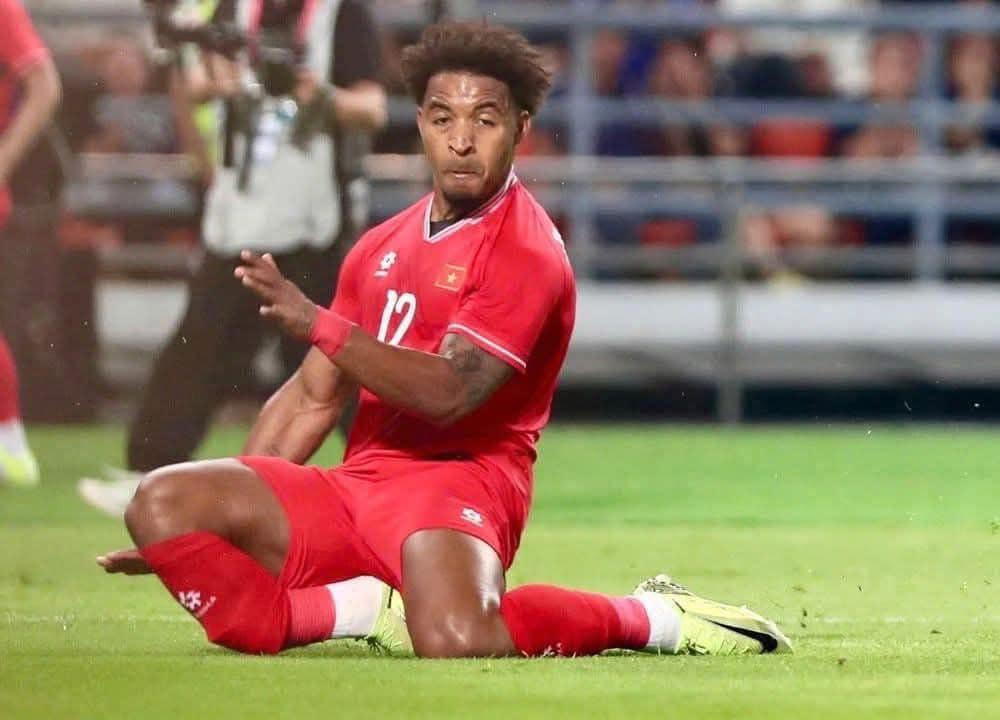 Cầu thủ Xuân Son chấn thương nặng ở 2 chân: Liệu có thể quay trở lại đá bóng?