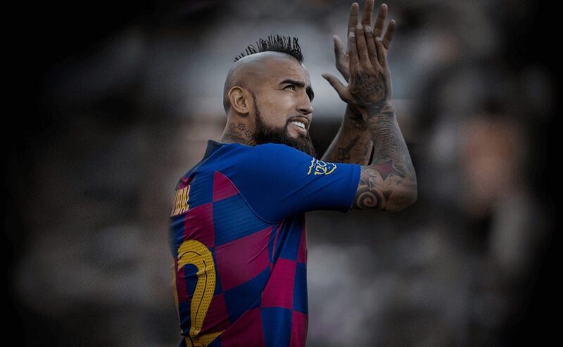 Arturo Vidal tại Barcelona mặc áo số 22